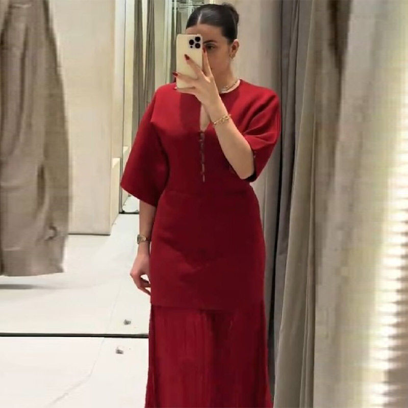 Formal Wear Gowns For Women - Women's Elegant Burgundy Pleated Maxi Dress