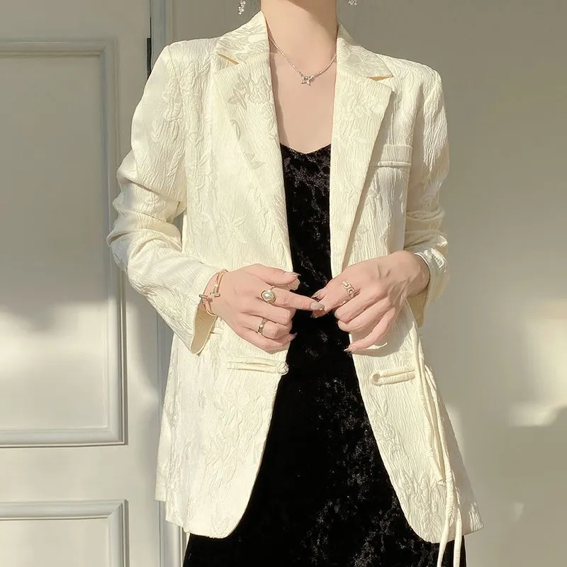 Women's White Textured Blazer  - огляд і ціна Women Formal Wear Coat