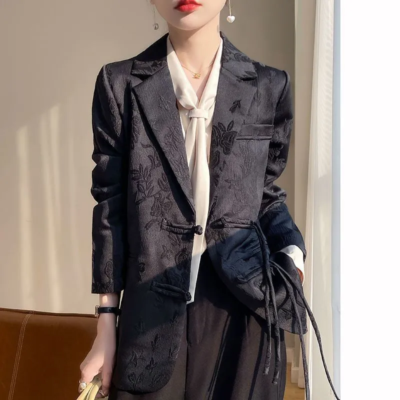 Women's White Textured Blazer  - огляд і ціна Women Formal Wear Coat